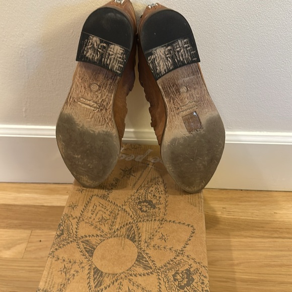NEW in box Woman’s Free People Lost Valley Distressed Zipper Back Boots Size 39 - Picture 10 of 10